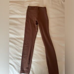 Lululemon “wunder train” legging